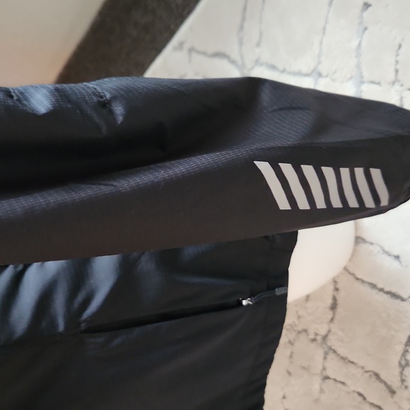 NWT Helly Hanson zip jacket - Picture 3 of 6